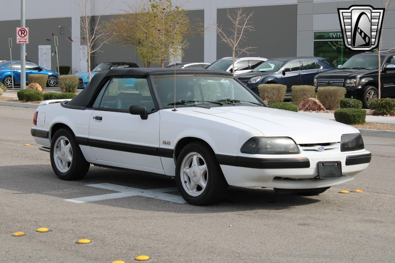 1991 Ford Mustang