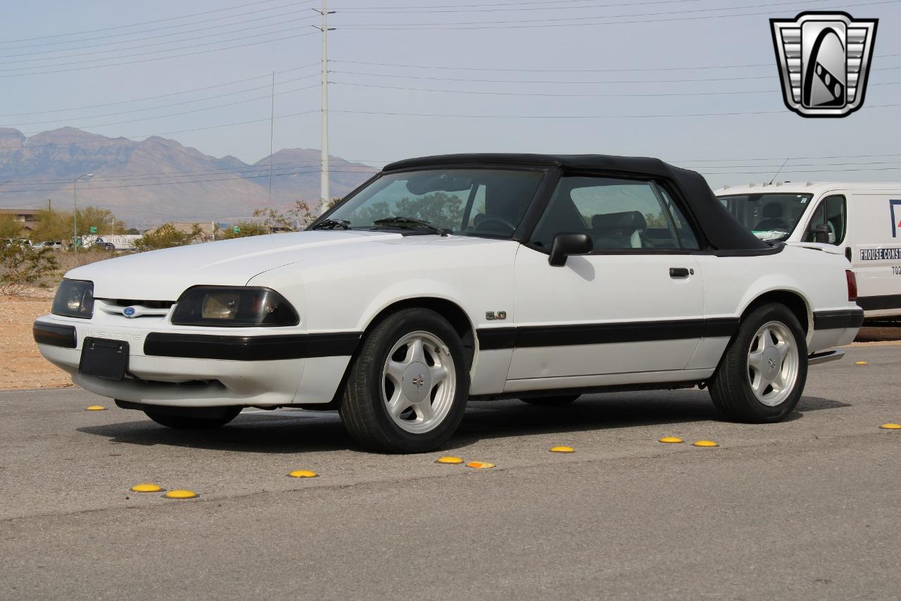 1991 Ford Mustang