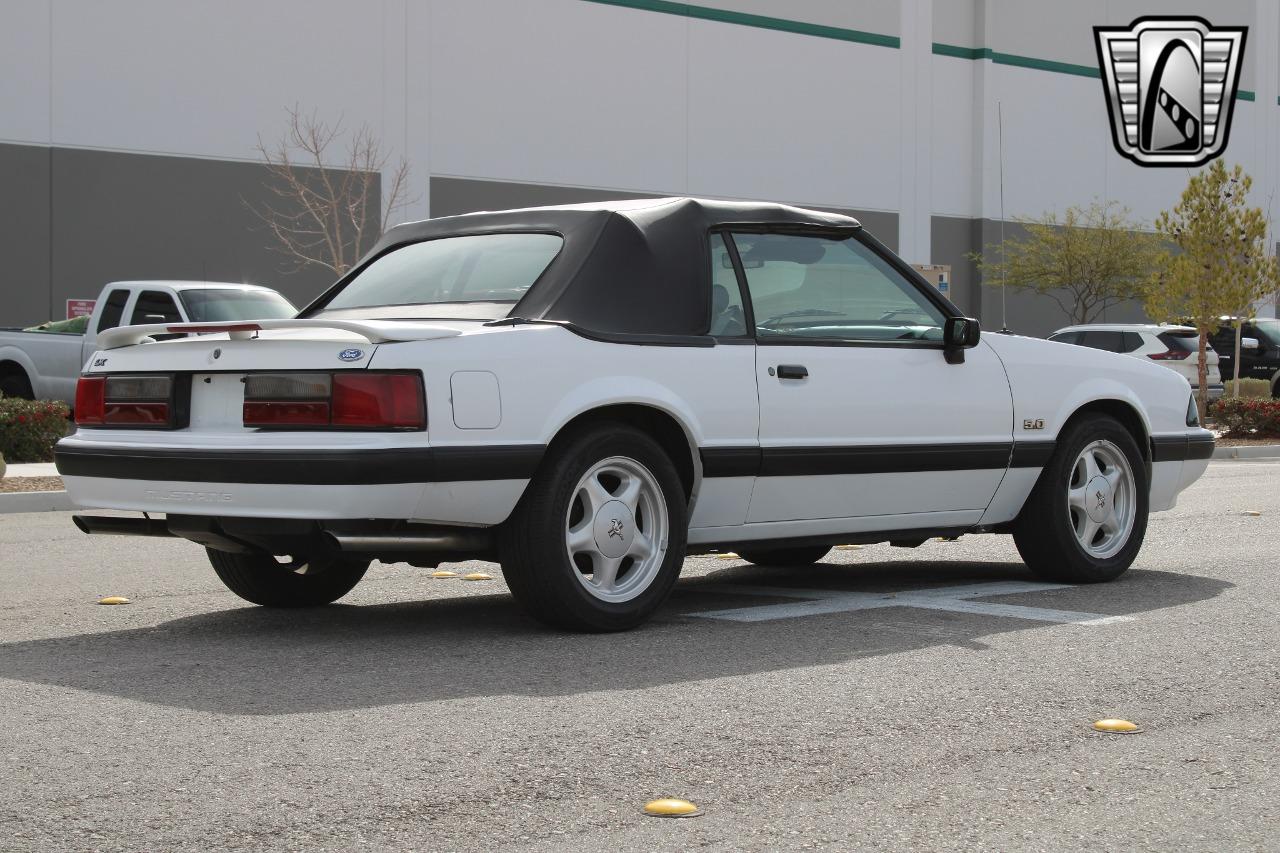 1991 Ford Mustang