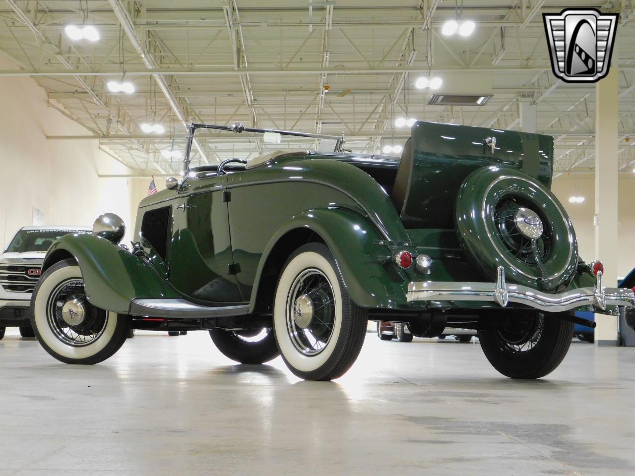 1934 Ford Deluxe