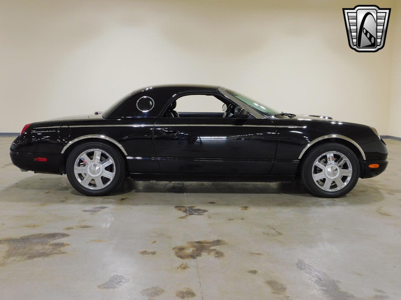 2005 Ford Thunderbird