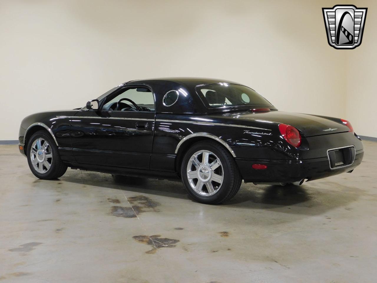 2005 Ford Thunderbird