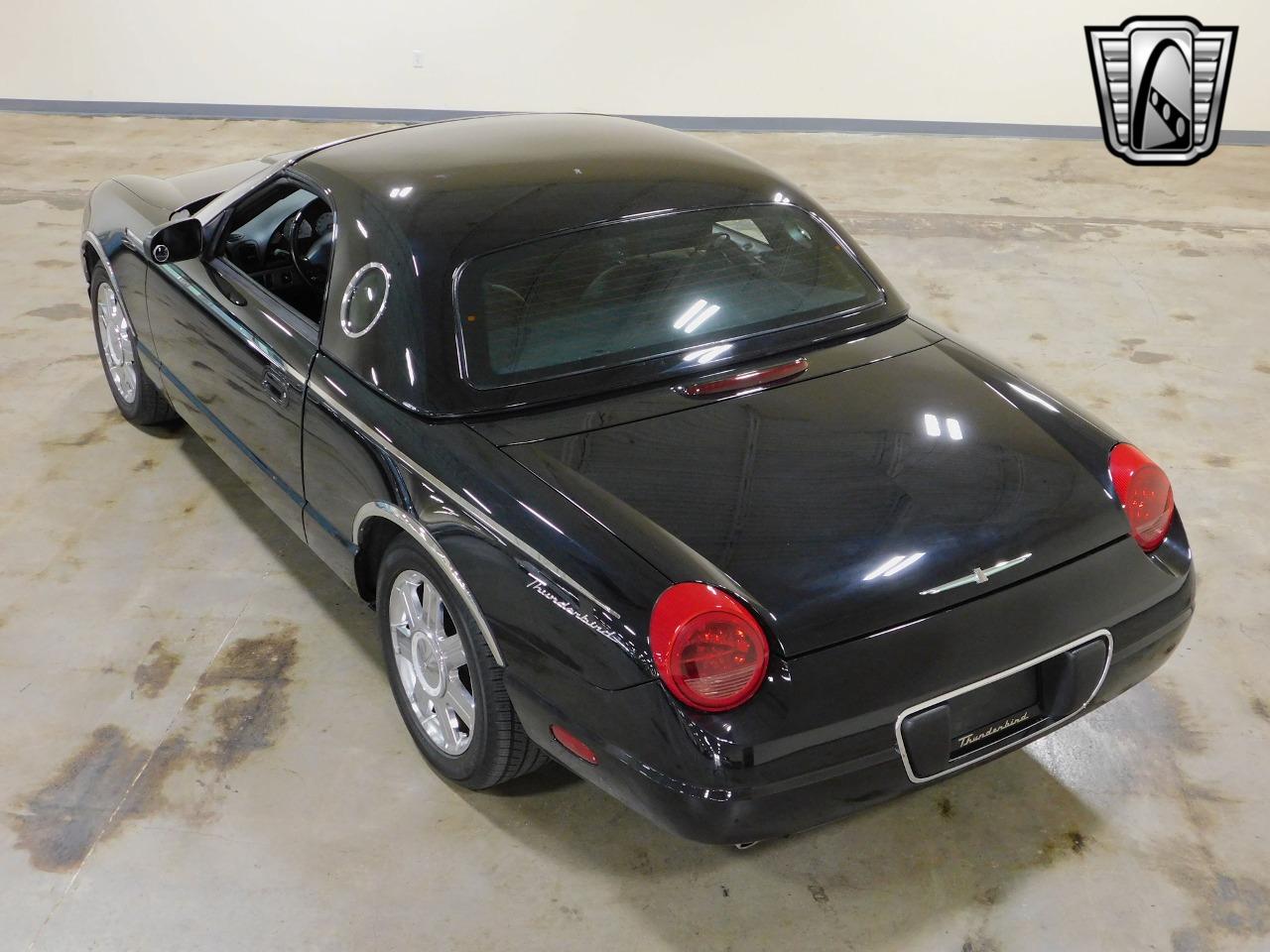 2005 Ford Thunderbird