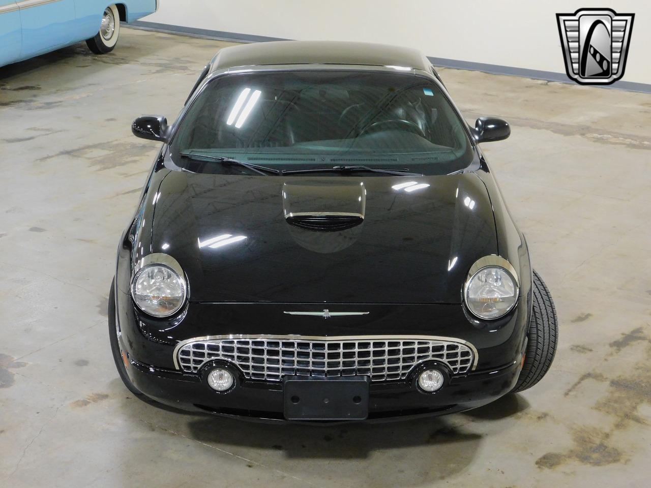 2005 Ford Thunderbird