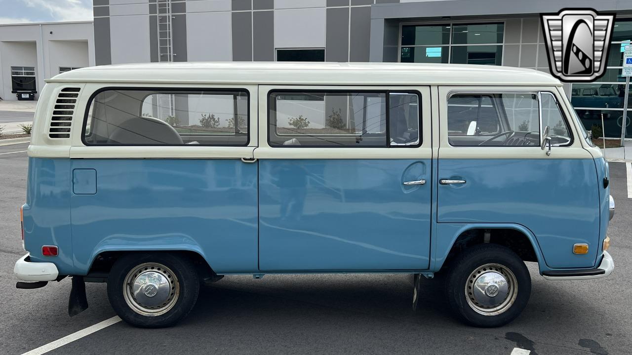 1972 Volkswagen Bus