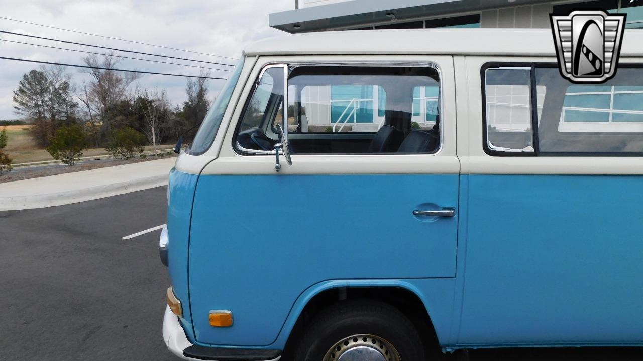 1972 Volkswagen Bus