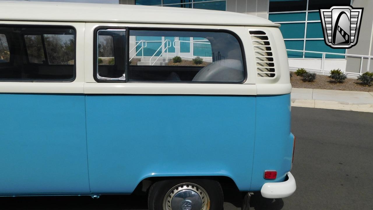 1972 Volkswagen Bus