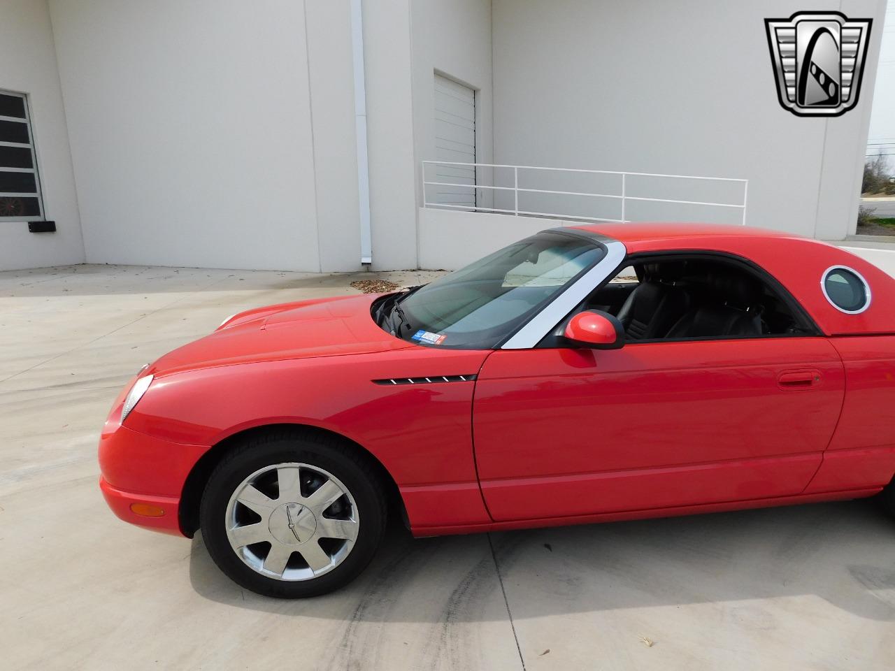 2002 Ford Thunderbird