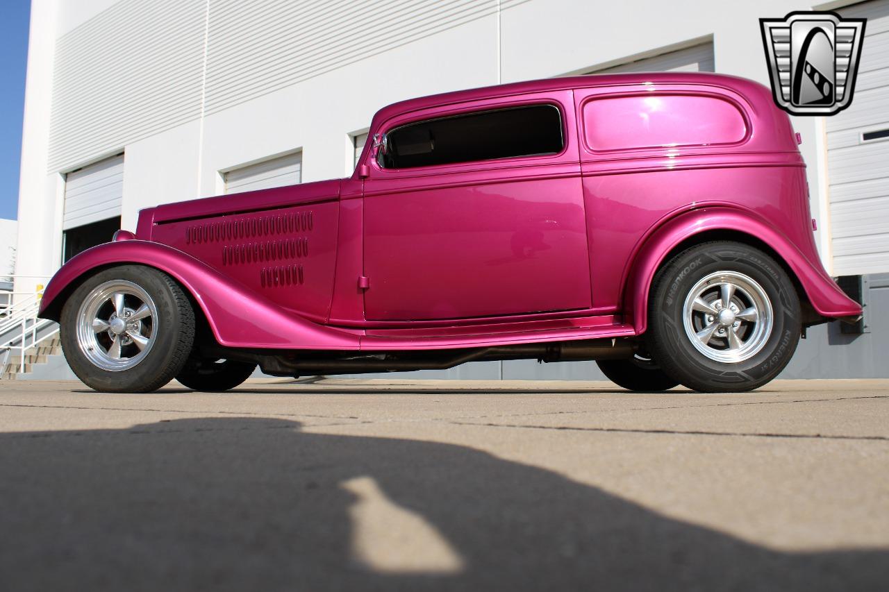 1935 Chevrolet Panel Truck