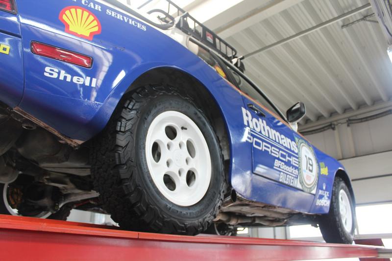 1986 Porsche 944 &ldquo;Rothmans-Dakar&rdquo;