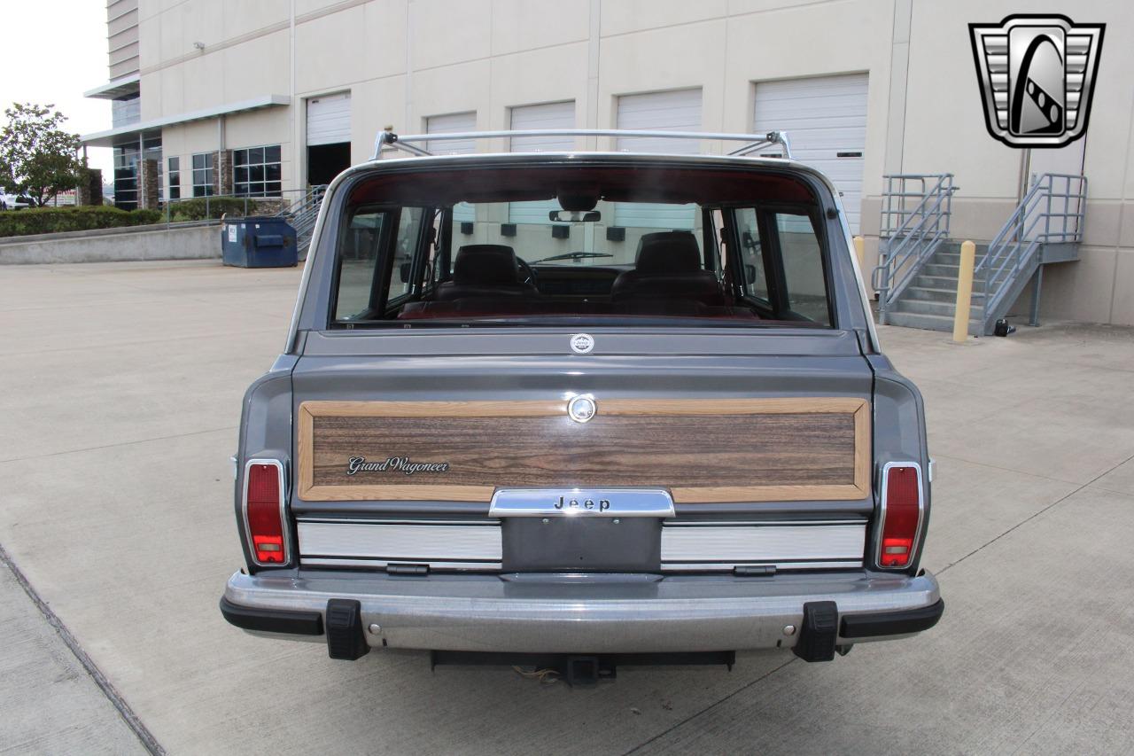 1989 Jeep Grand Wagoneer