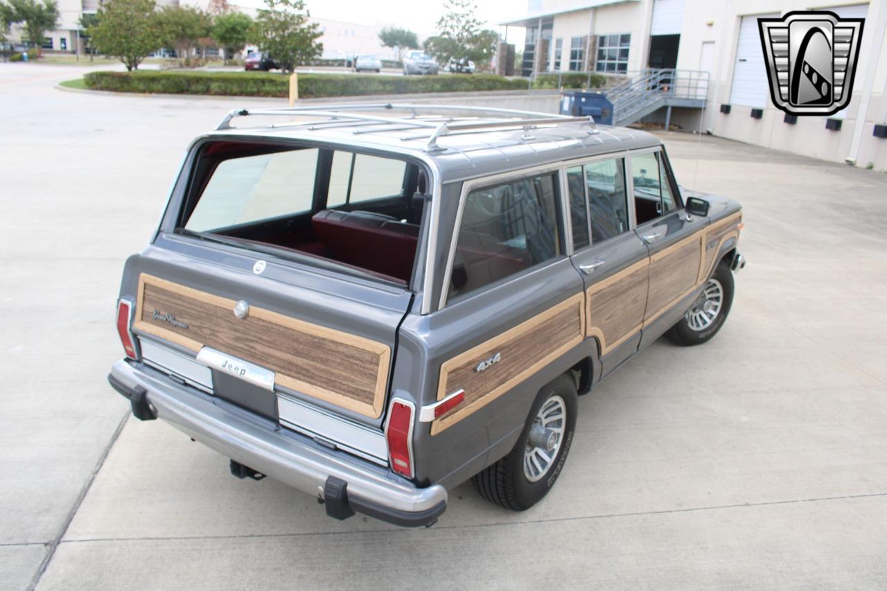 1989 Jeep Grand Wagoneer