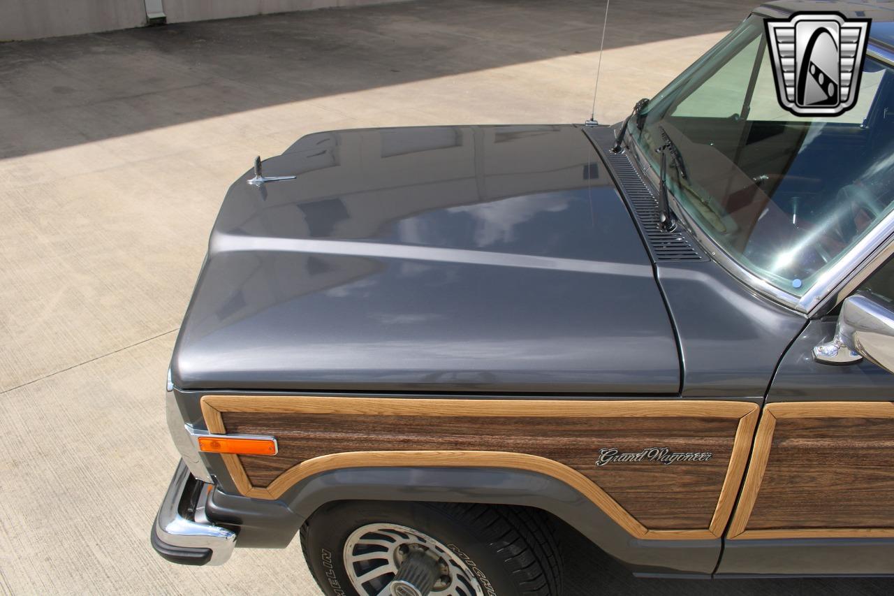 1989 Jeep Grand Wagoneer