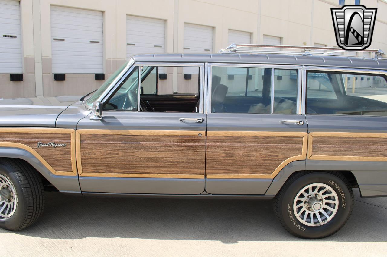 1989 Jeep Grand Wagoneer