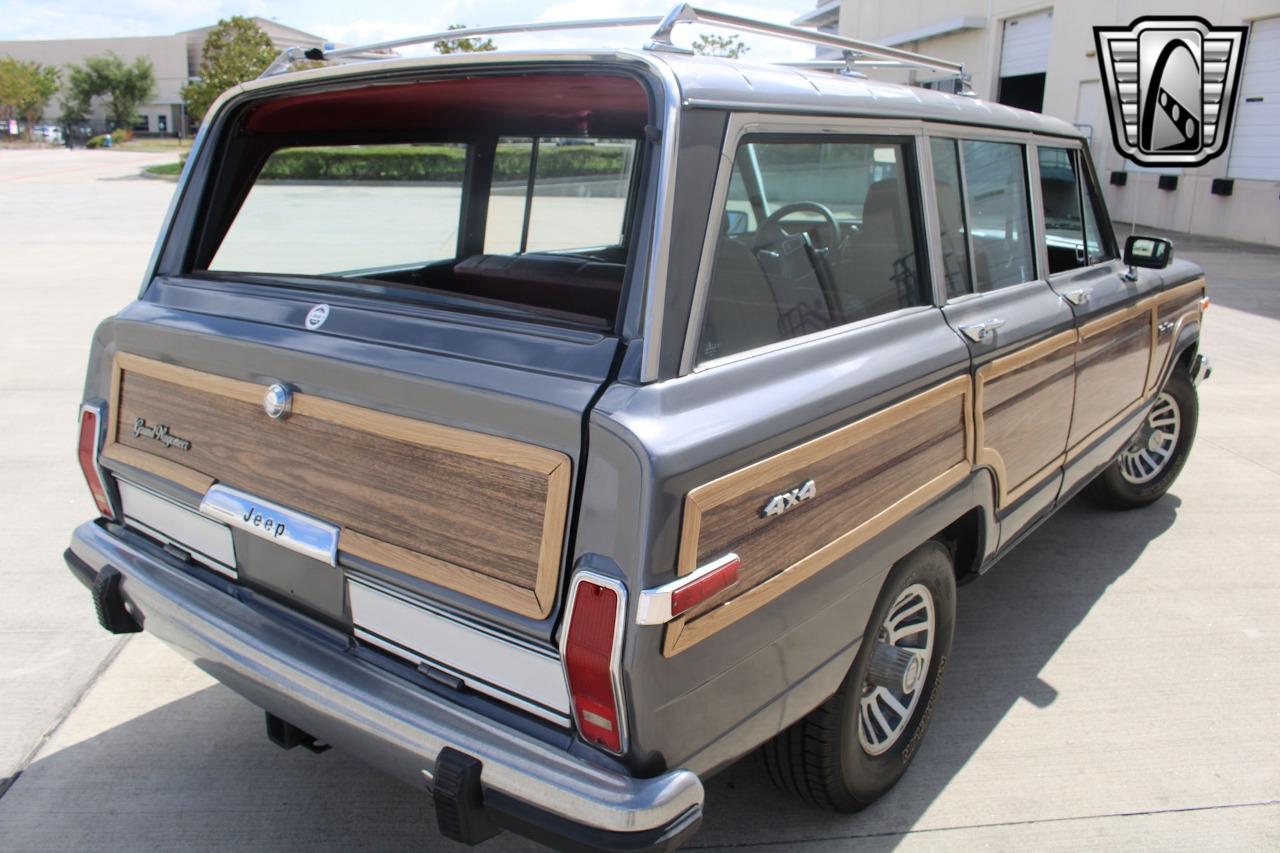 1989 Jeep Grand Wagoneer