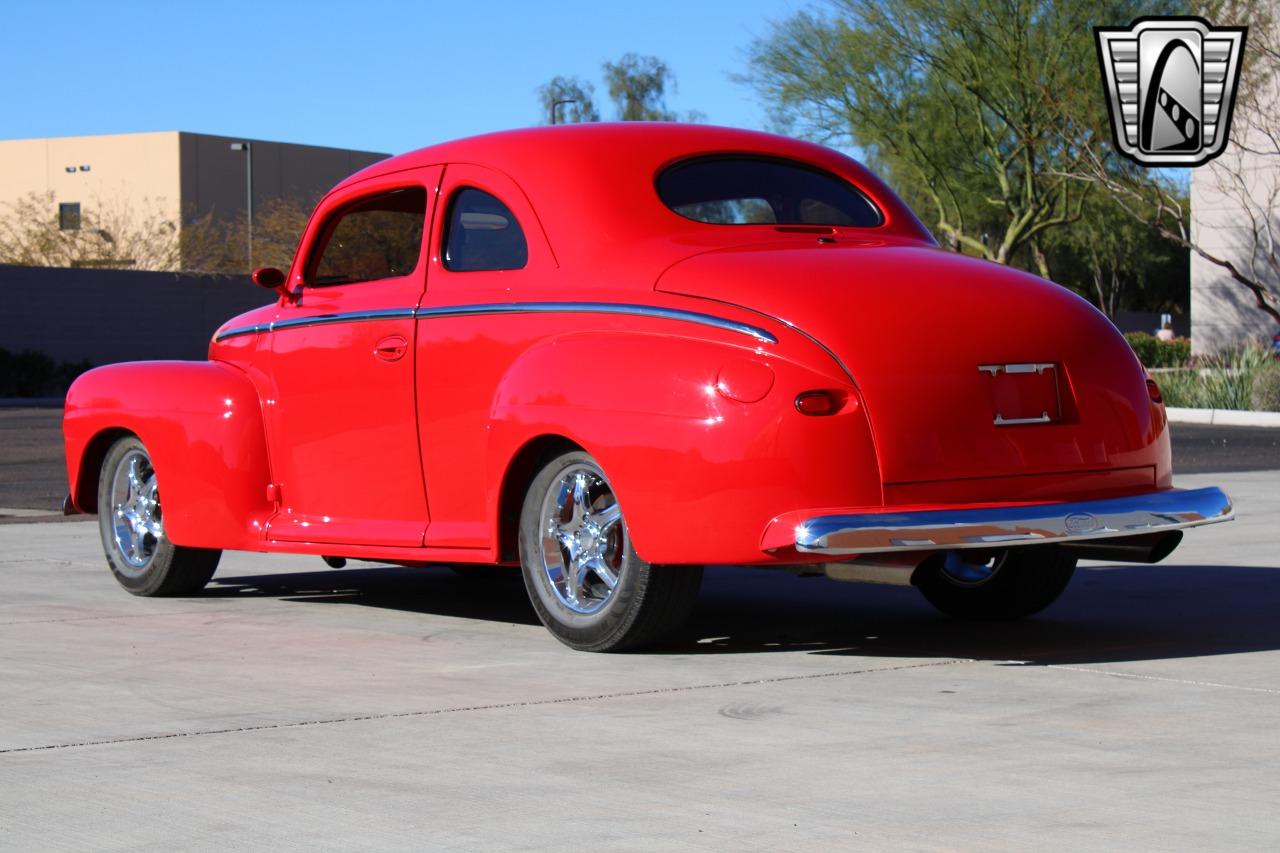 1948 Ford Deluxe