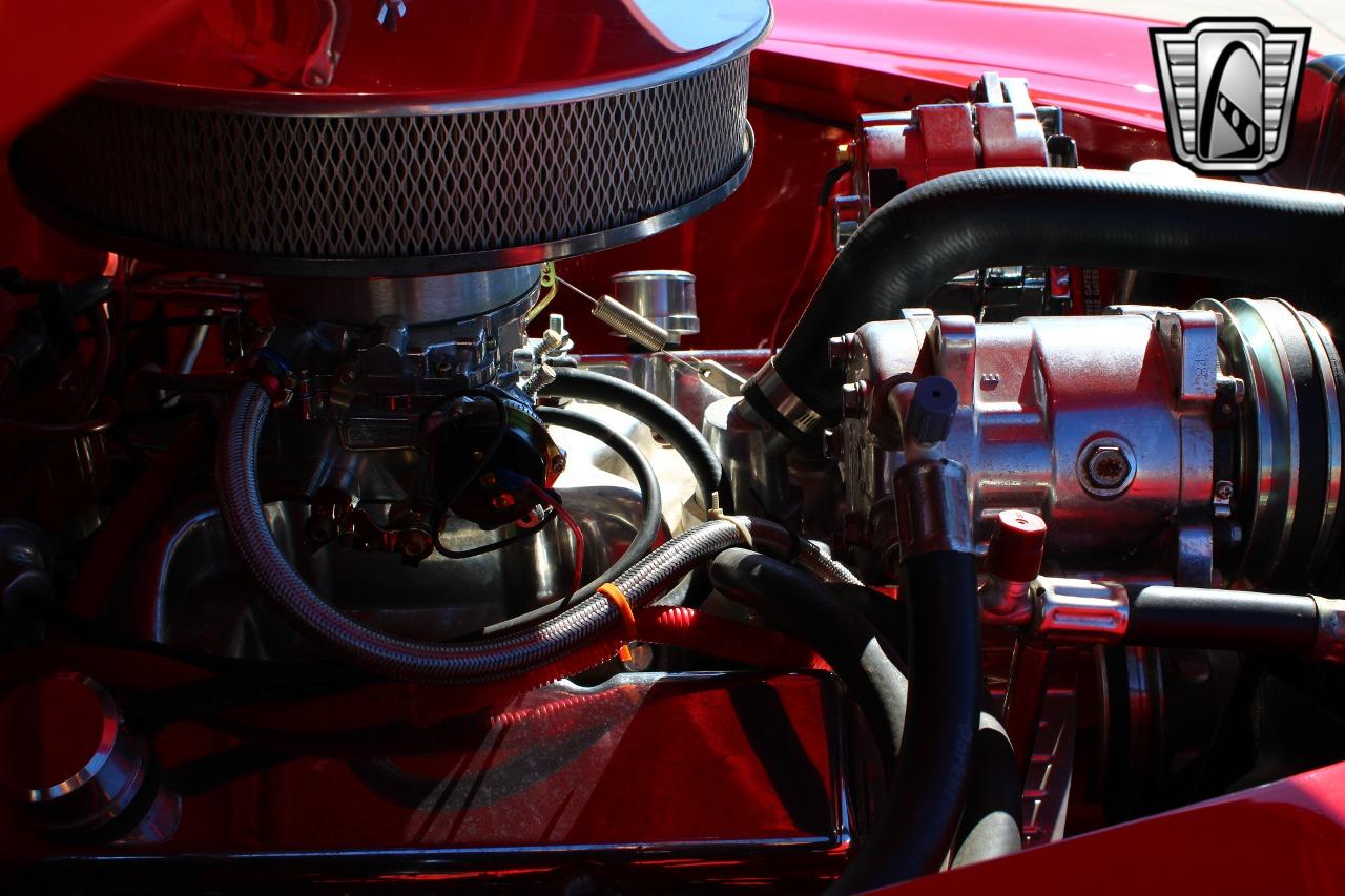 1948 Ford Deluxe