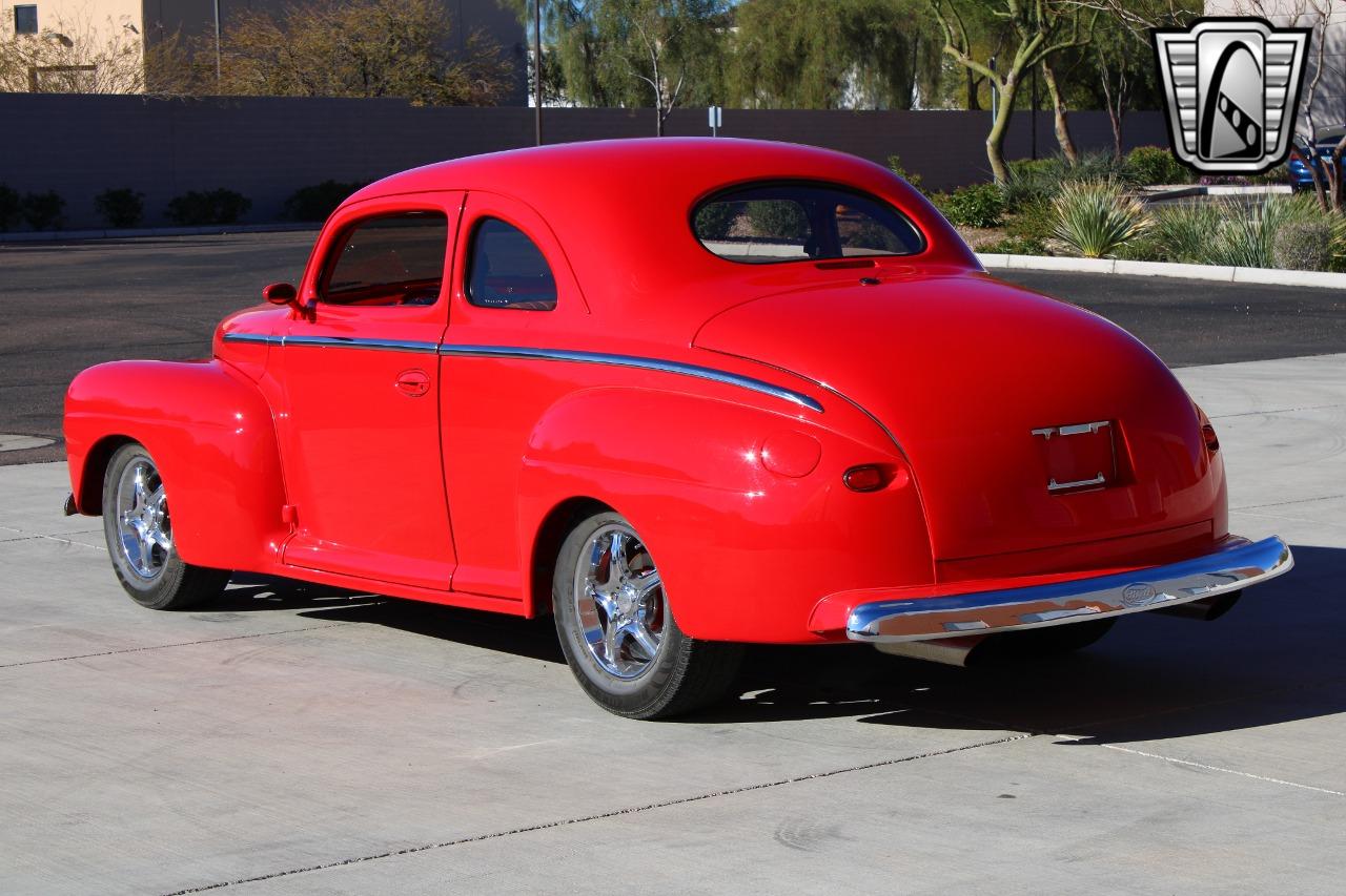 1948 Ford Deluxe