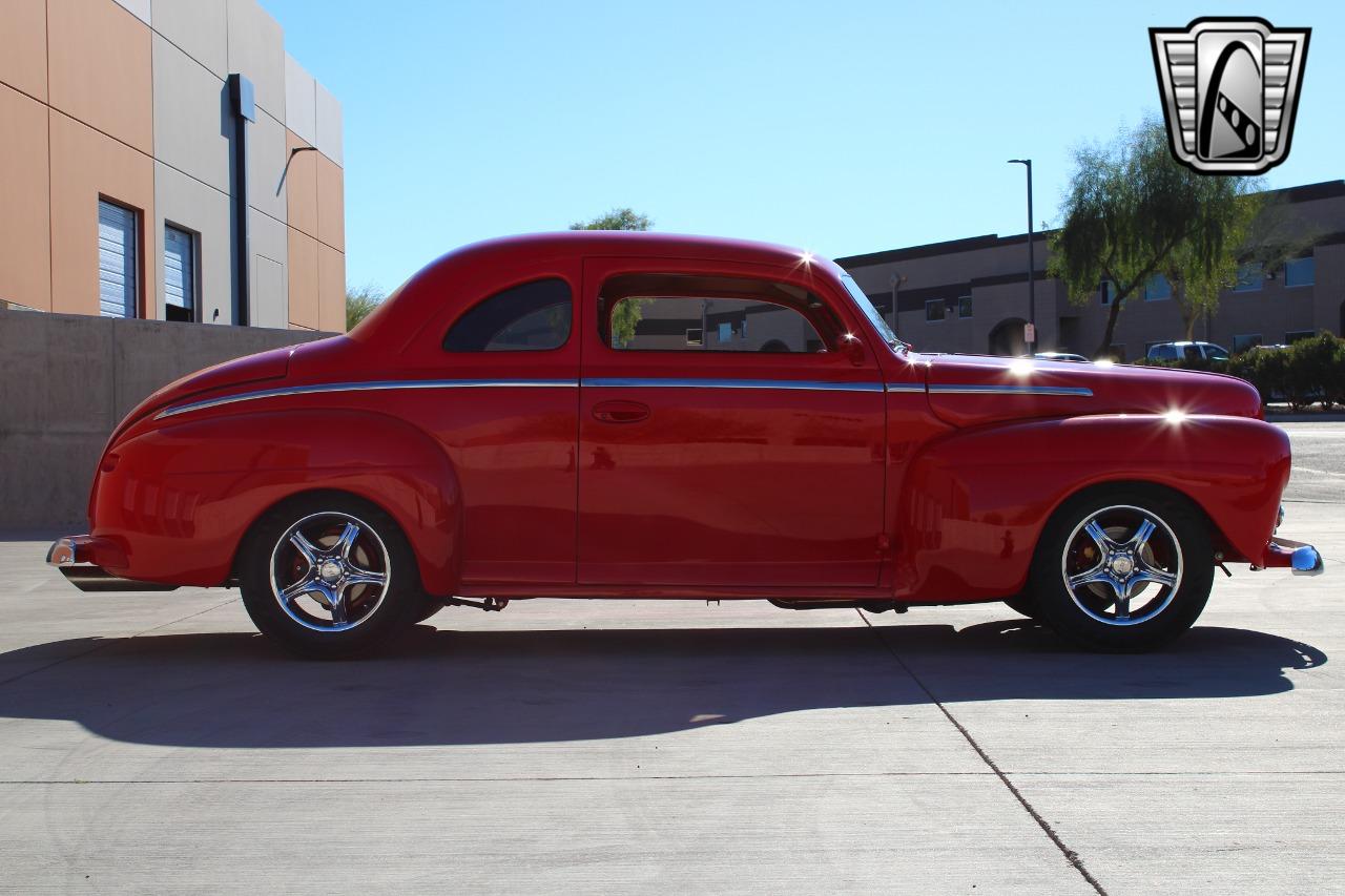 1948 Ford Deluxe