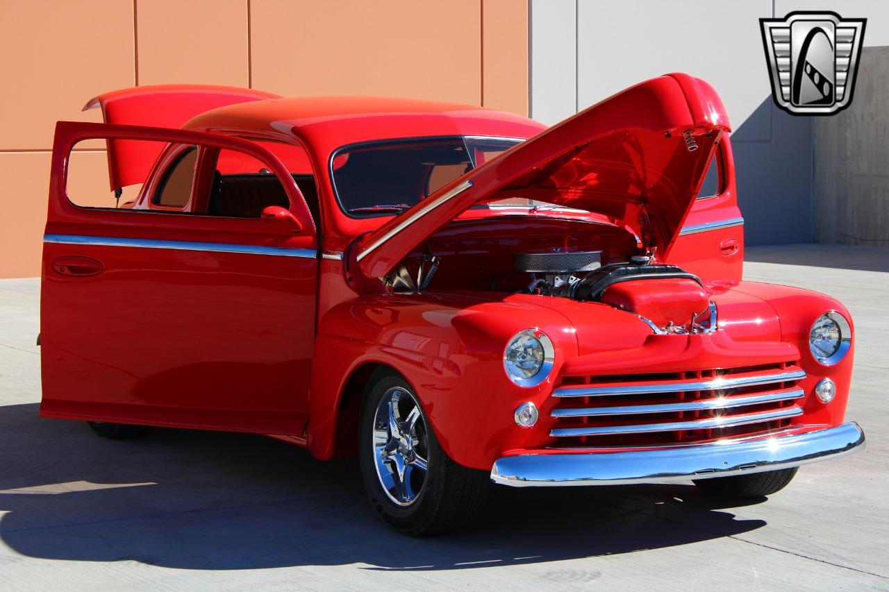 1948 Ford Deluxe