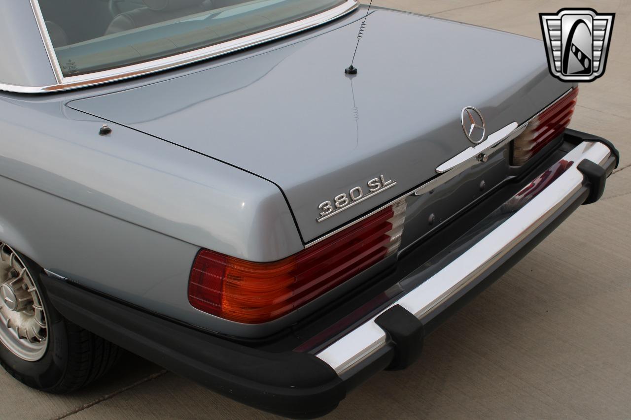 1984 Mercedes - Benz 380SL