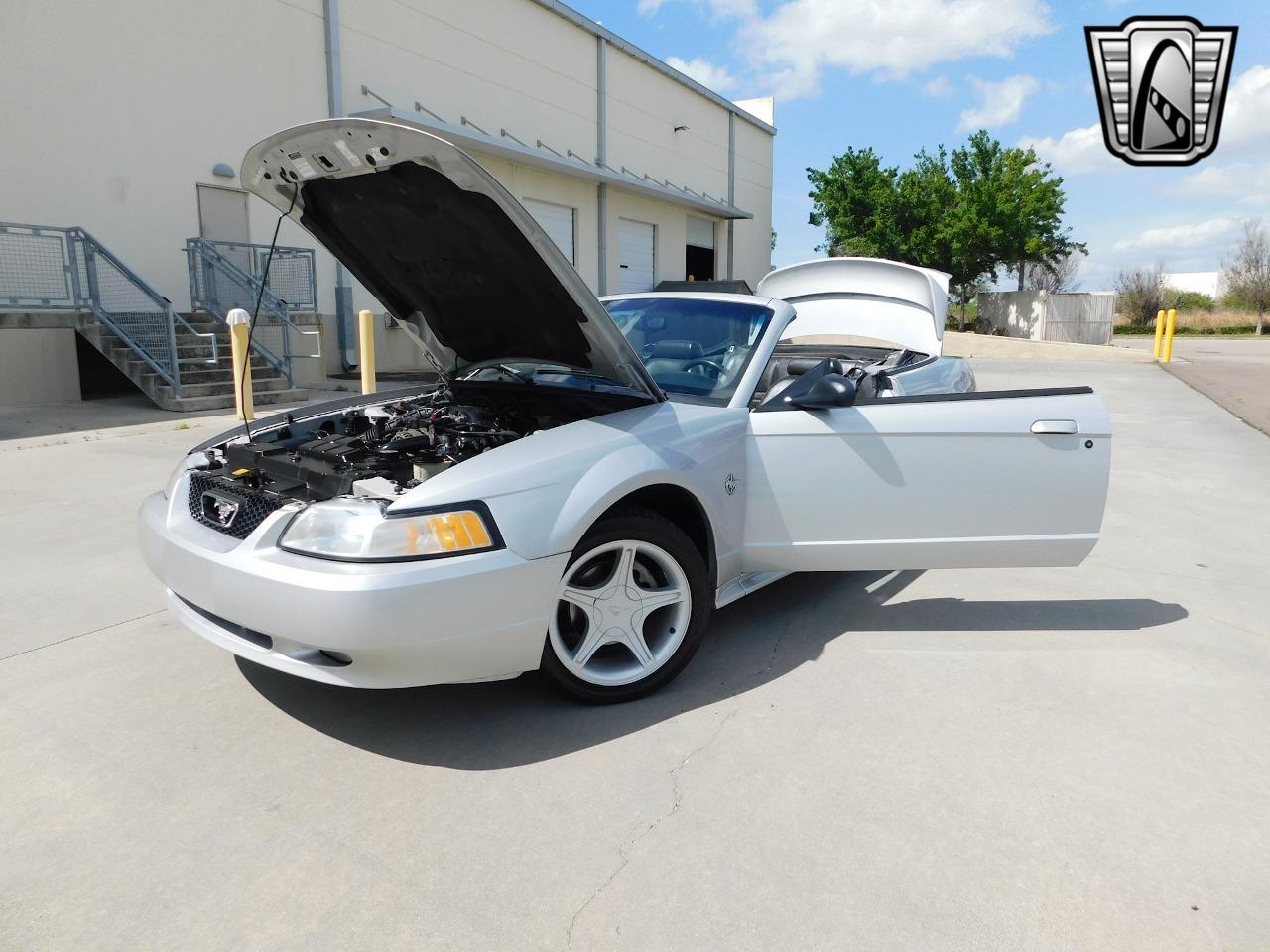 1999 Ford Mustang