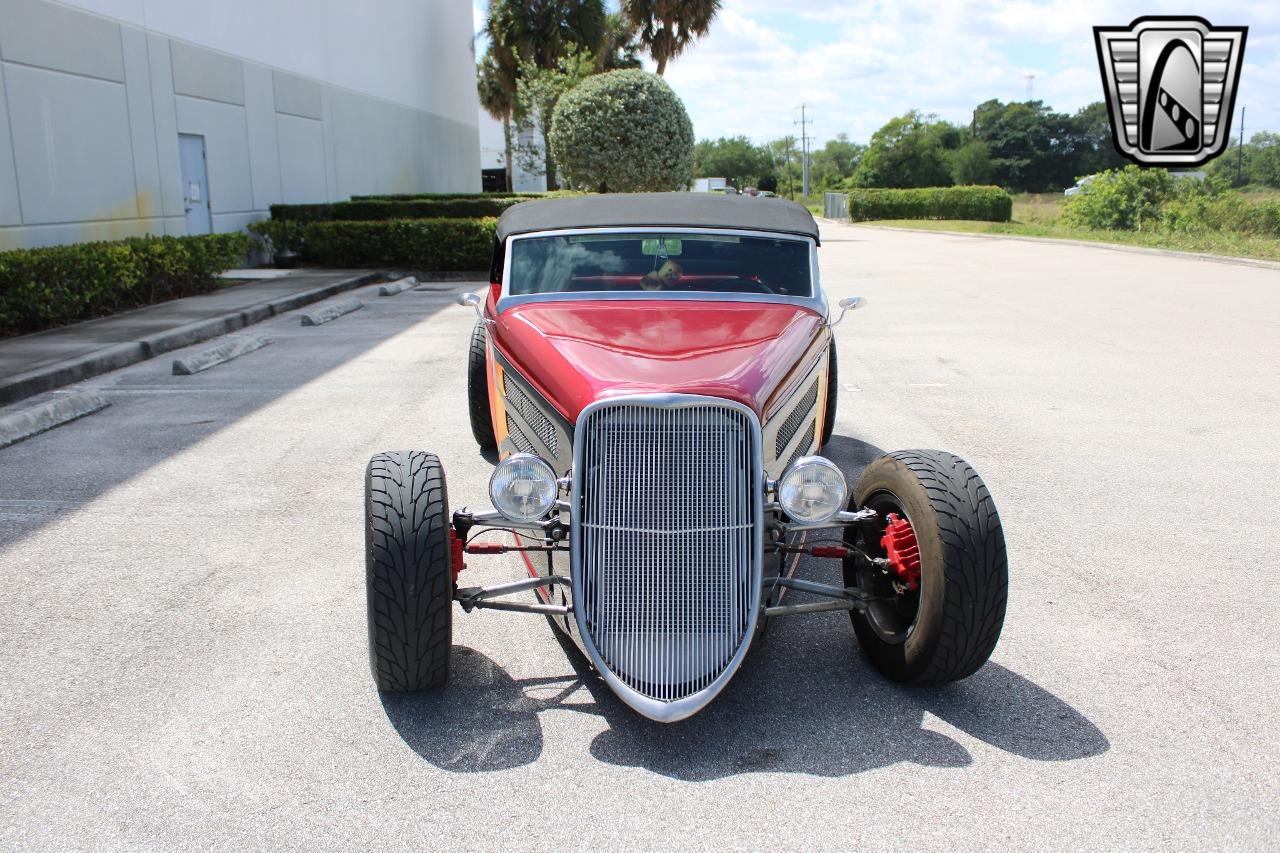 1933 Factory Five Hot Rod