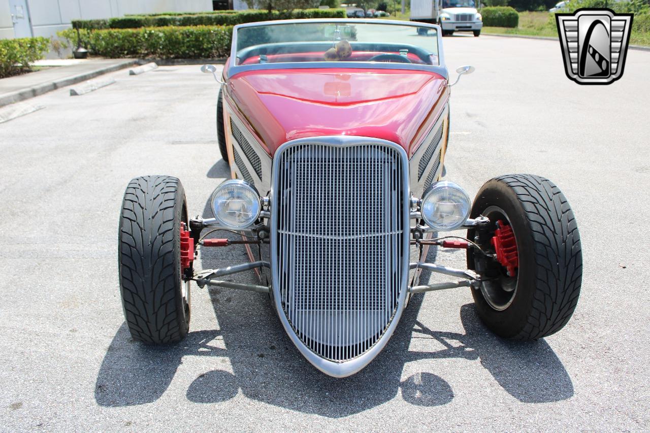 1933 Factory Five Hot Rod