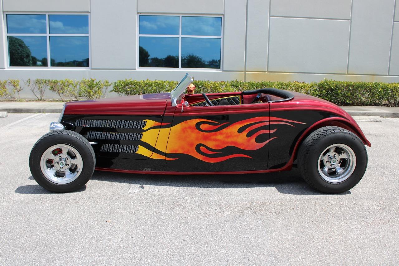 1933 Factory Five Hot Rod