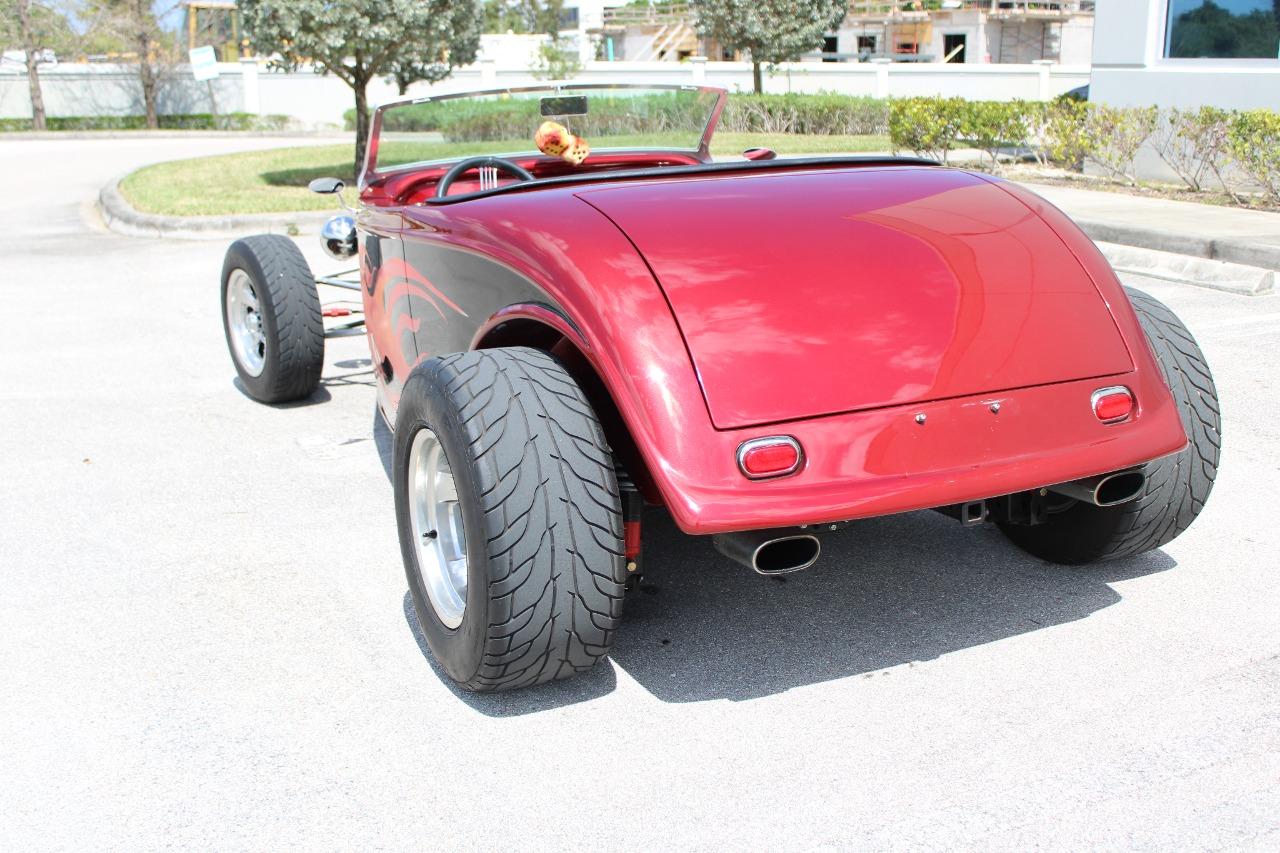 1933 Factory Five Hot Rod