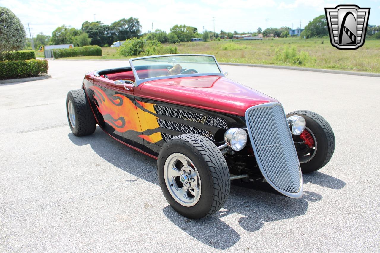 1933 Factory Five Hot Rod