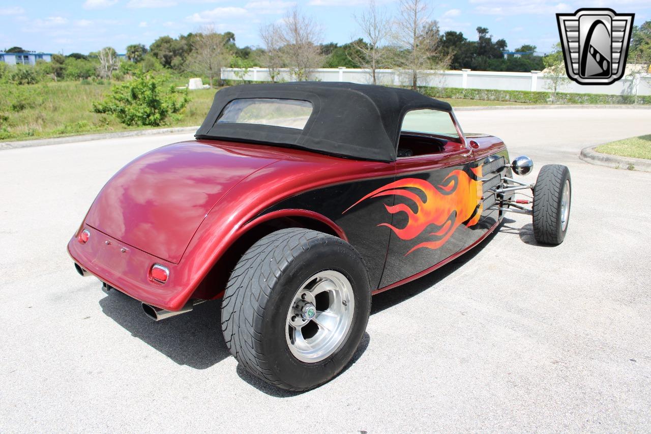 1933 Factory Five Hot Rod