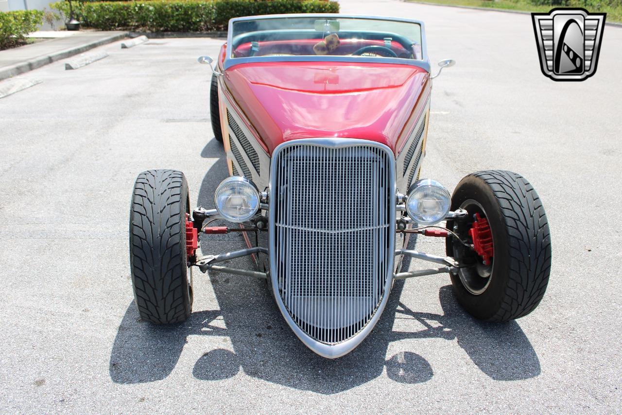 1933 Factory Five Hot Rod