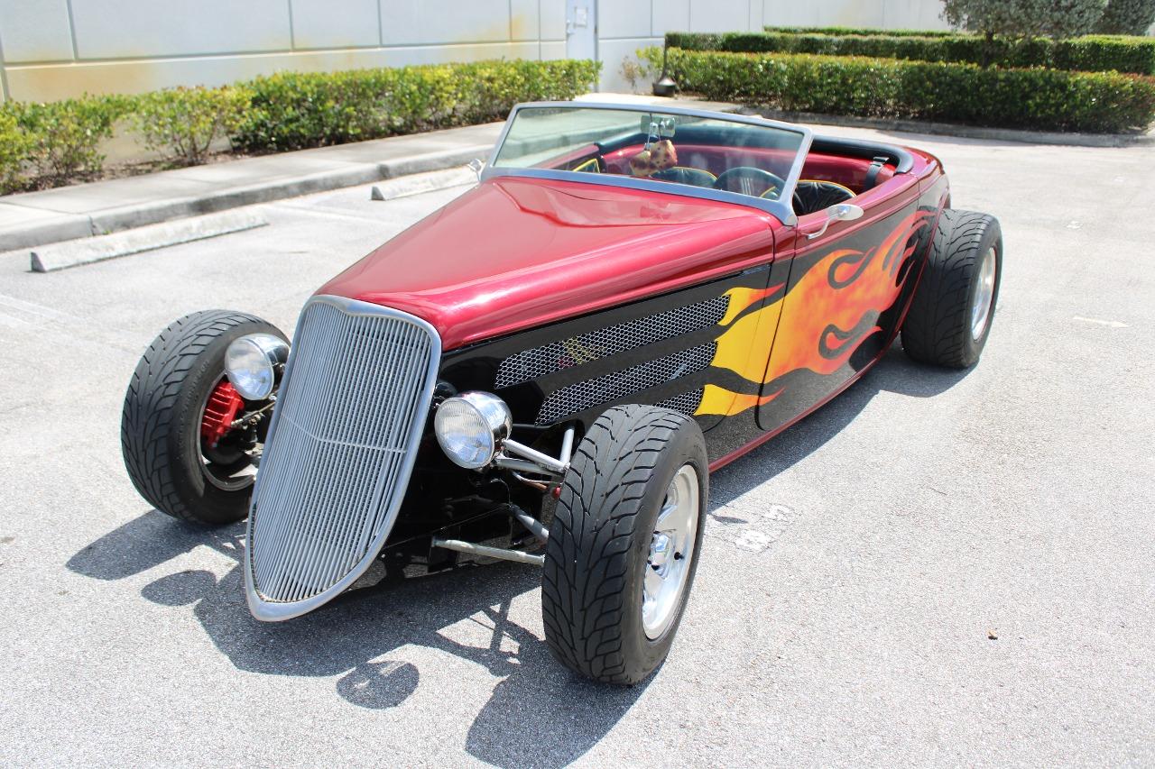 1933 Factory Five Hot Rod