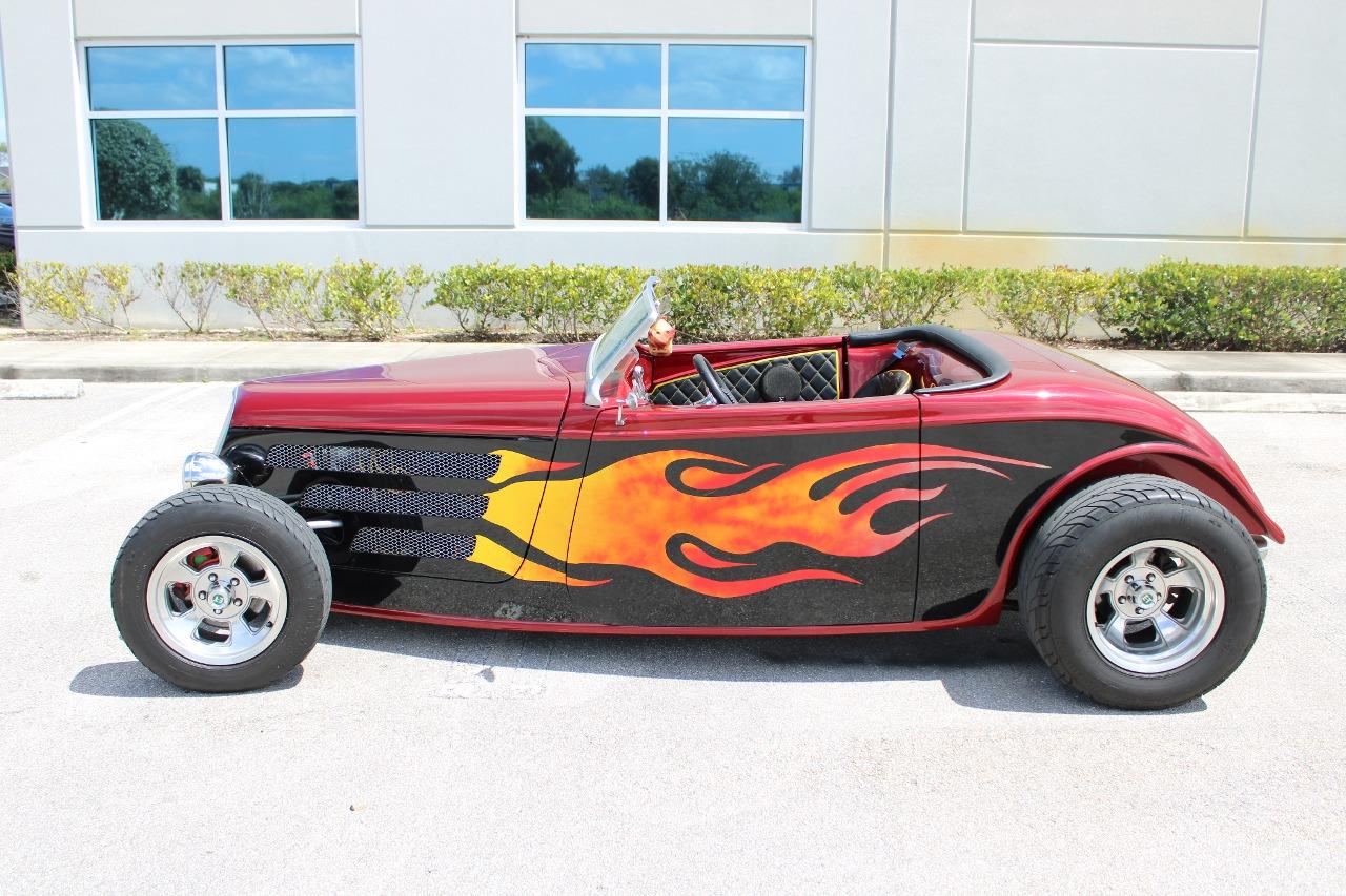 1933 Factory Five Hot Rod