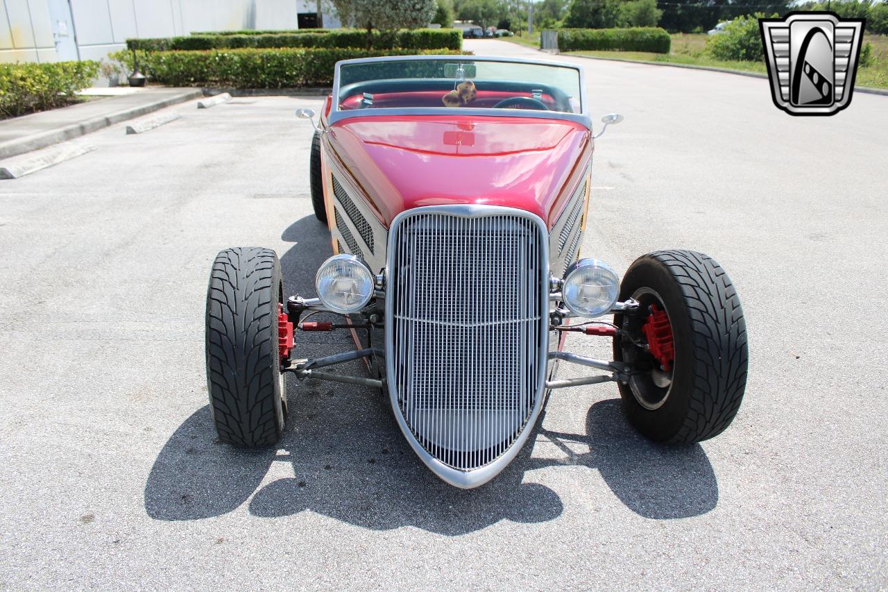 1933 Factory Five Hot Rod