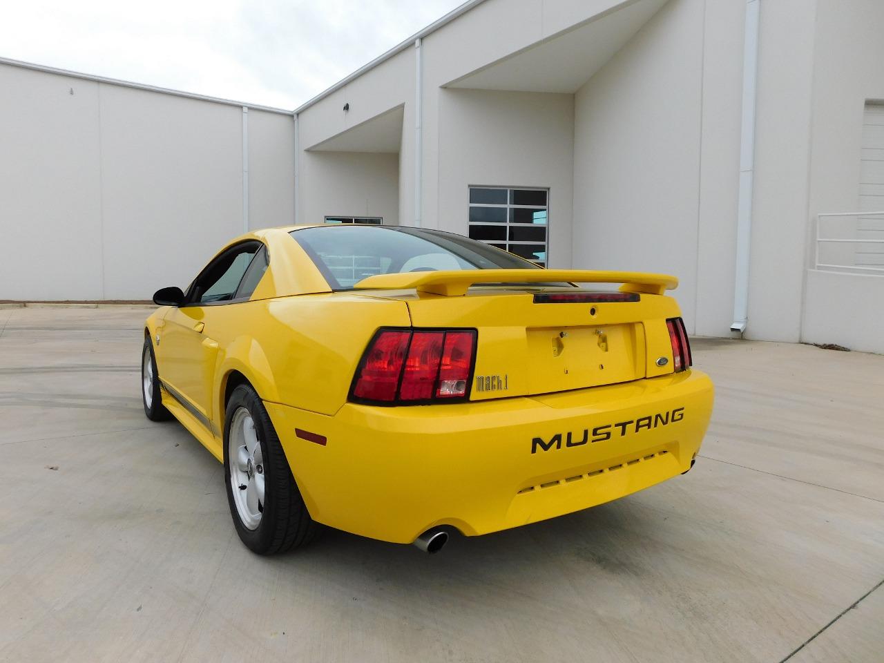 2004 Ford Mustang