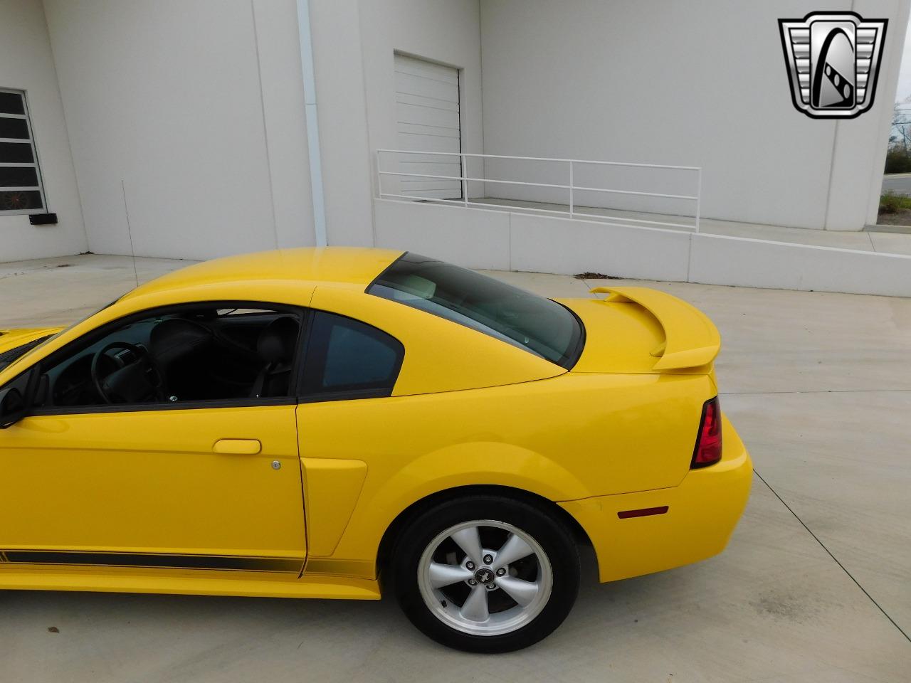 2004 Ford Mustang