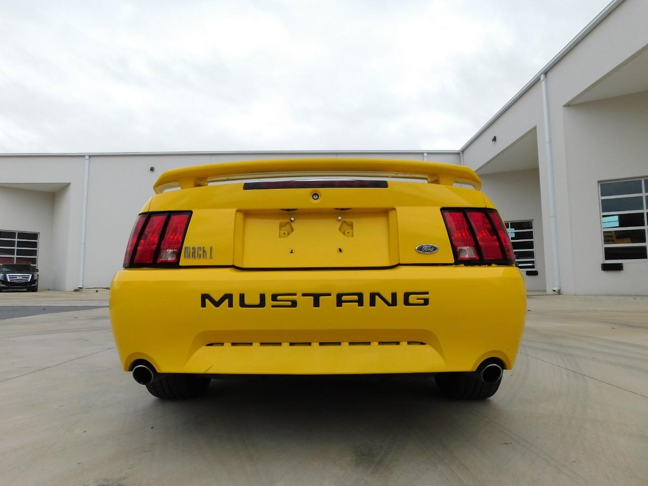 2004 Ford Mustang