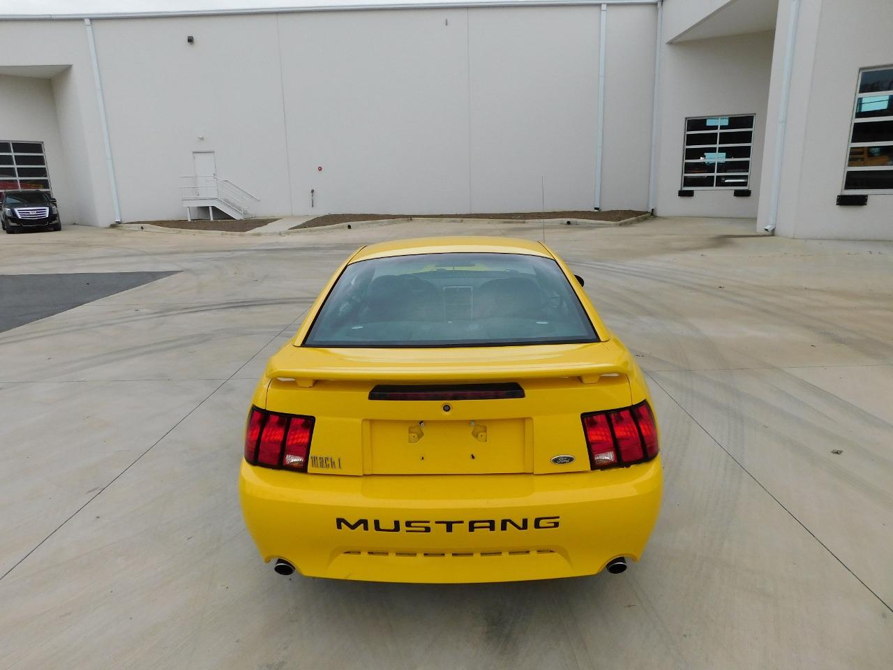 2004 Ford Mustang