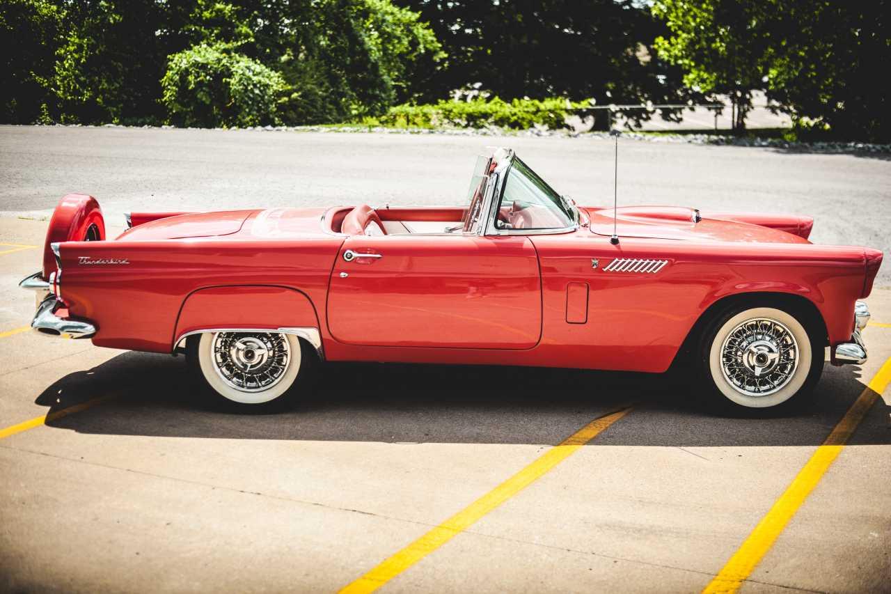 1956 Ford Thunderbird