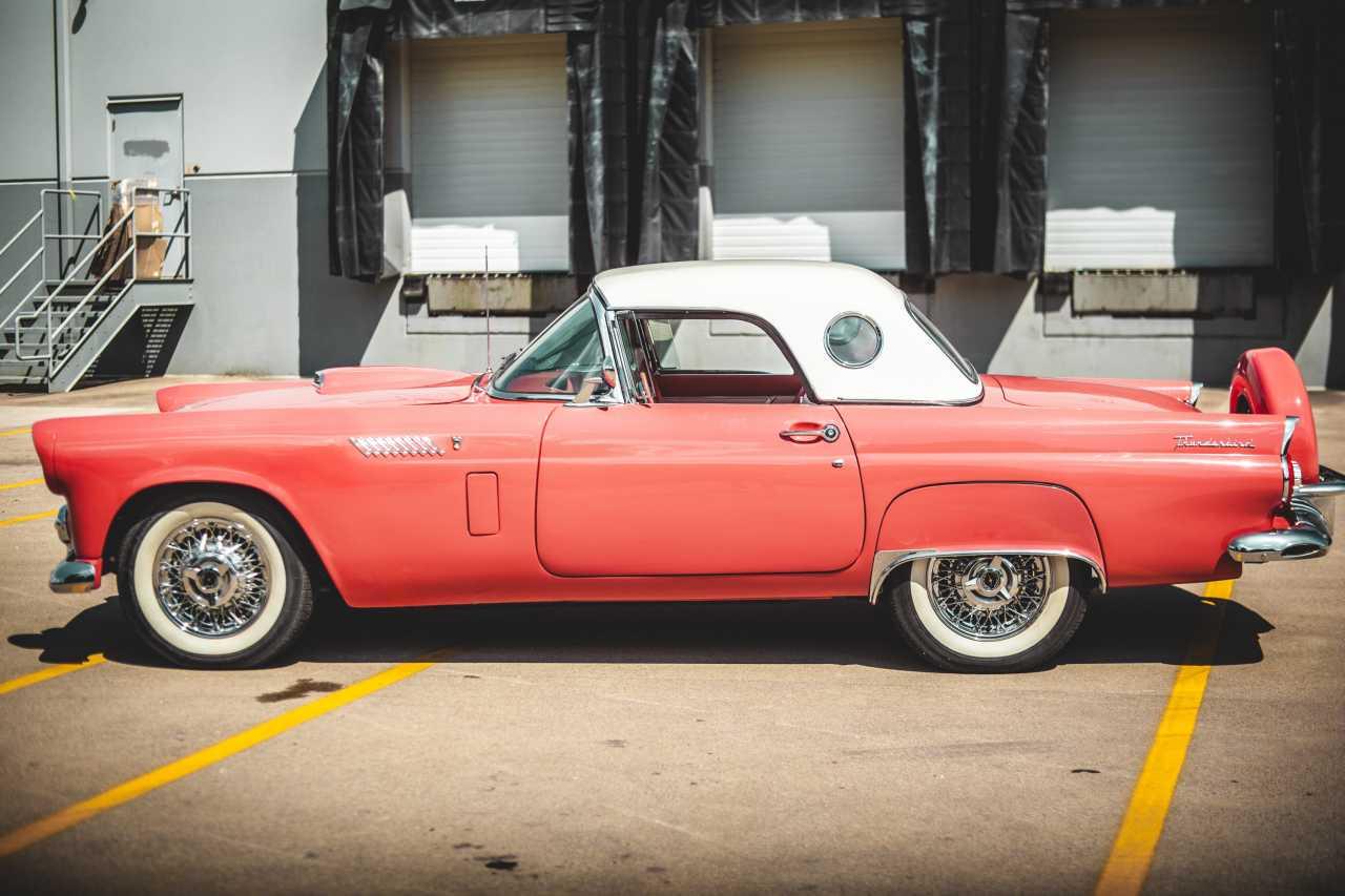 1956 Ford Thunderbird