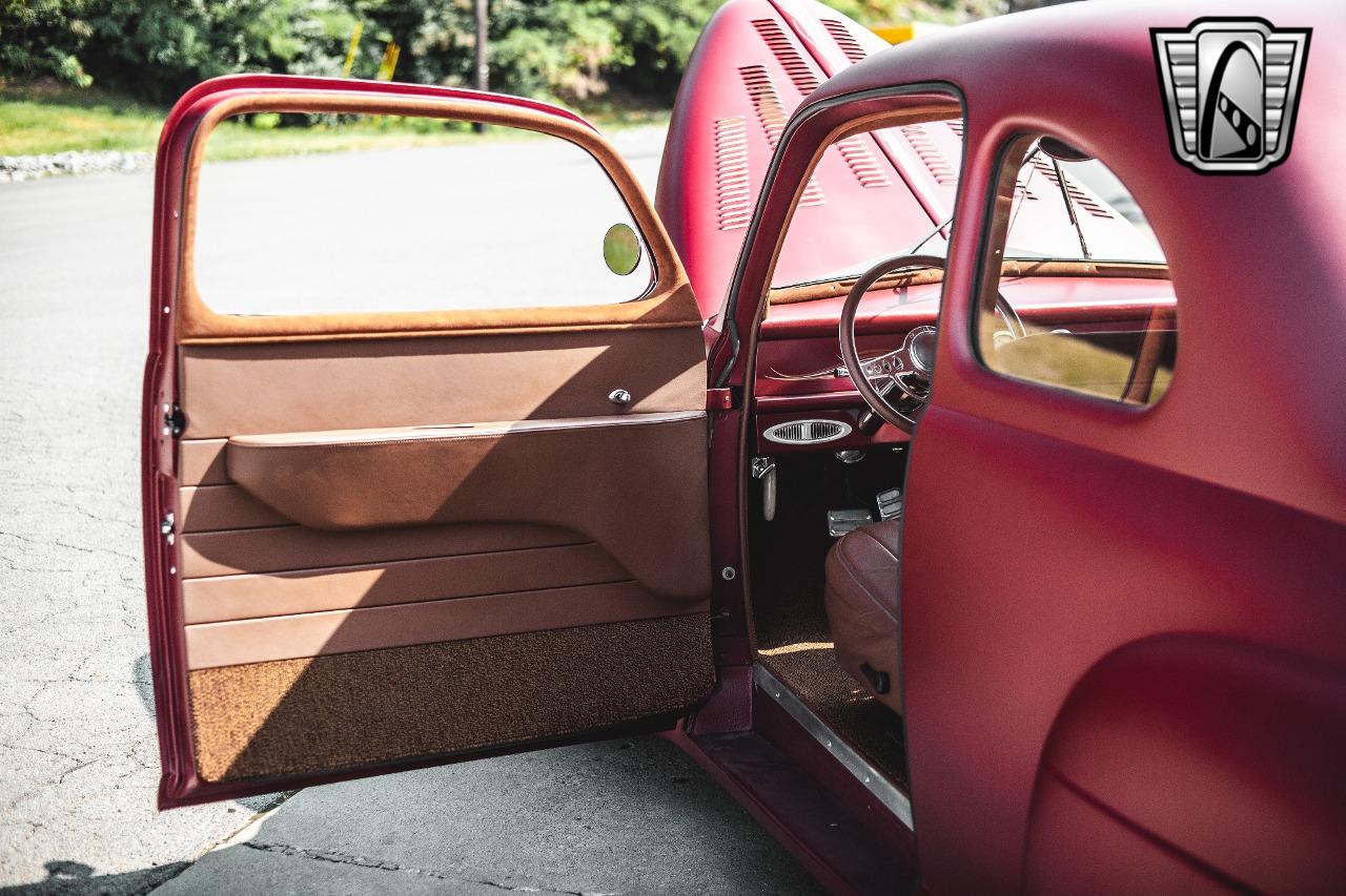 1946 Ford Coupe