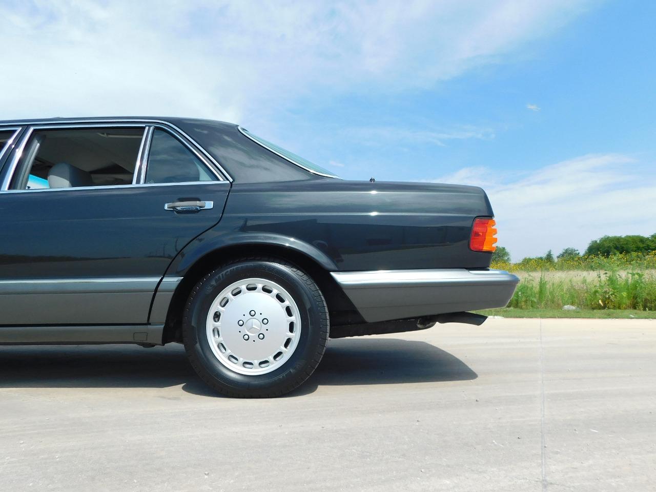 1991 Mercedes - Benz 420SEL