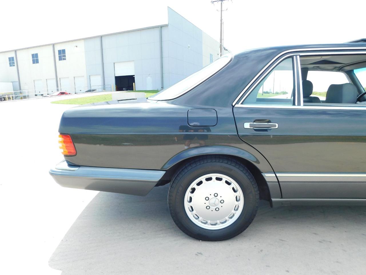 1991 Mercedes - Benz 420SEL