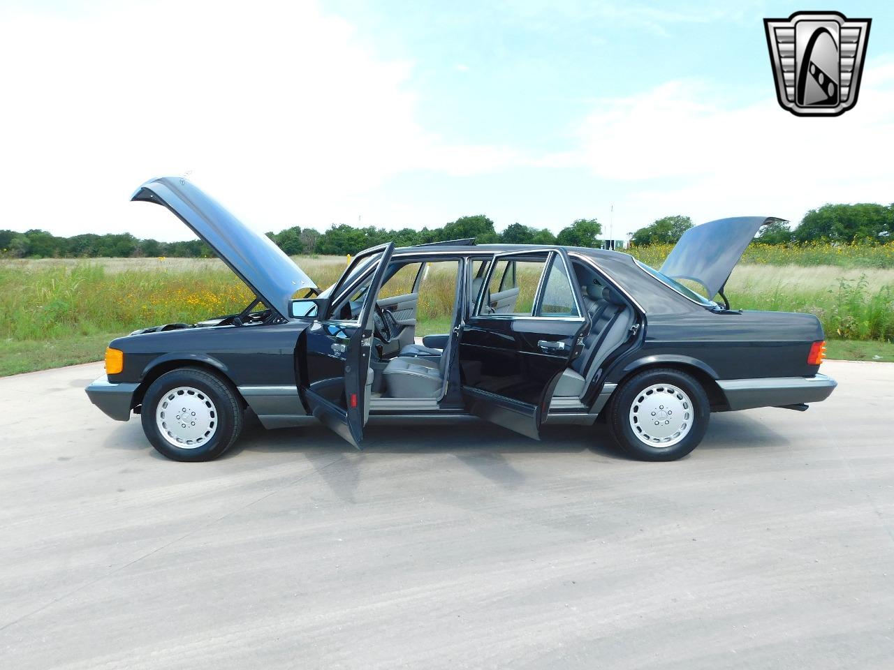 1991 Mercedes - Benz 420SEL