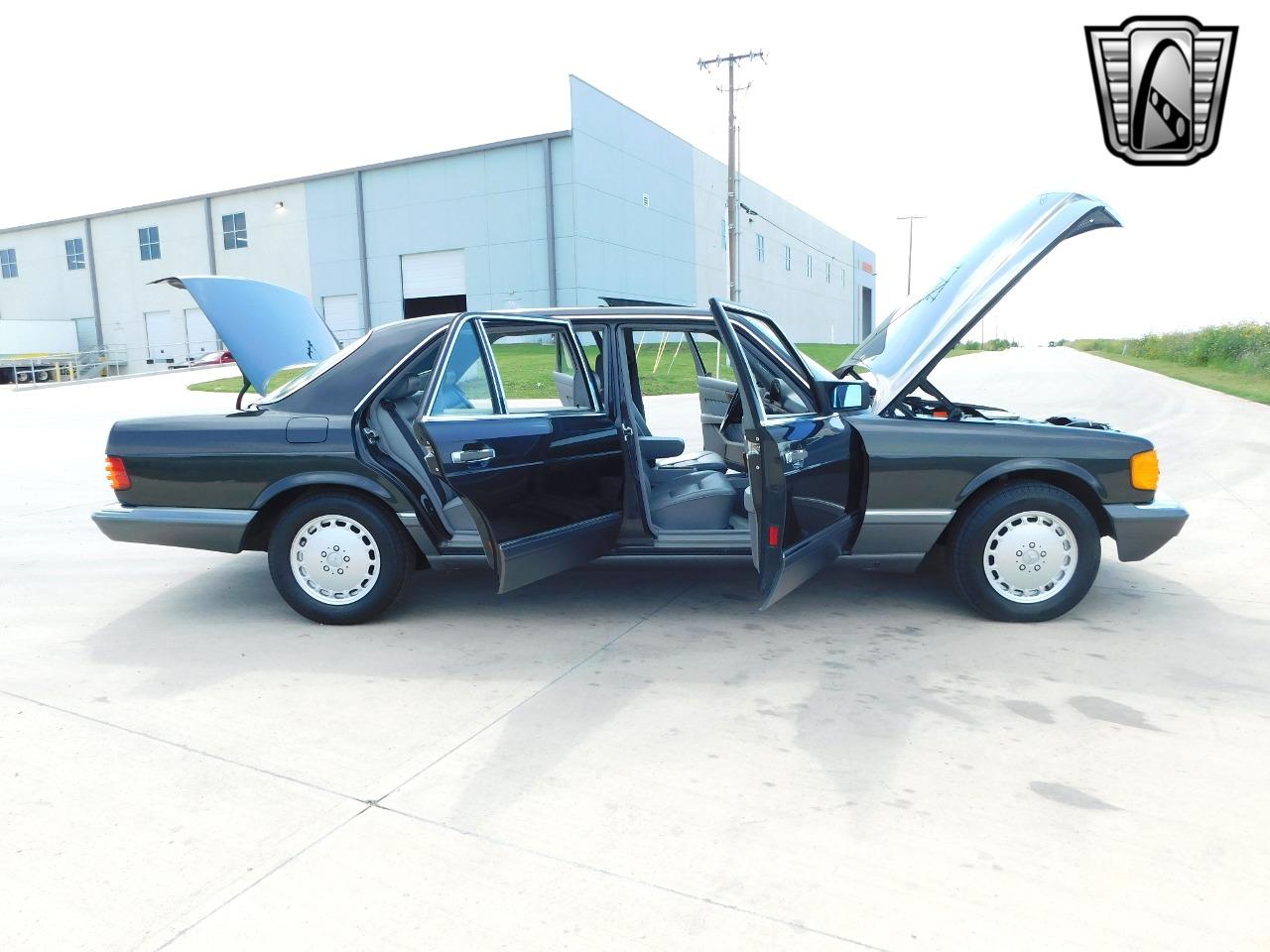 1991 Mercedes - Benz 420SEL