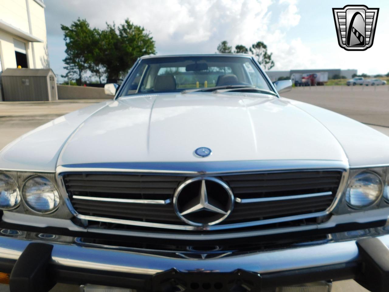 1986 Mercedes - Benz 560SL