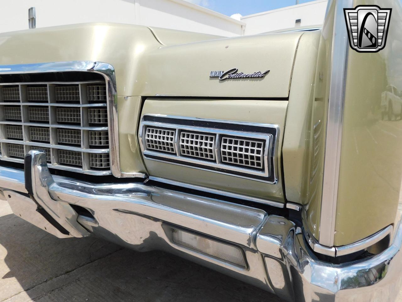 1972 Lincoln Continental