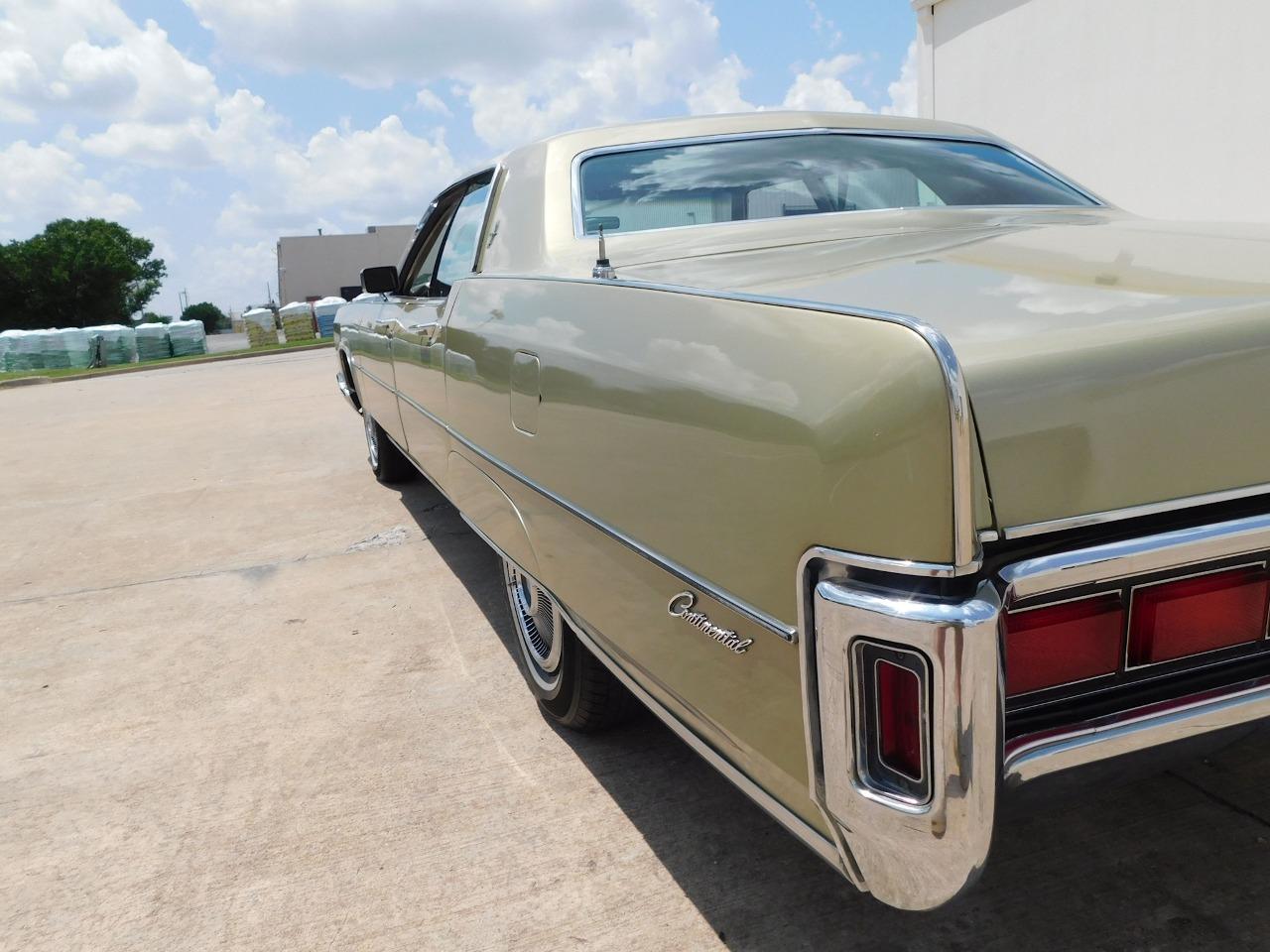 1972 Lincoln Continental